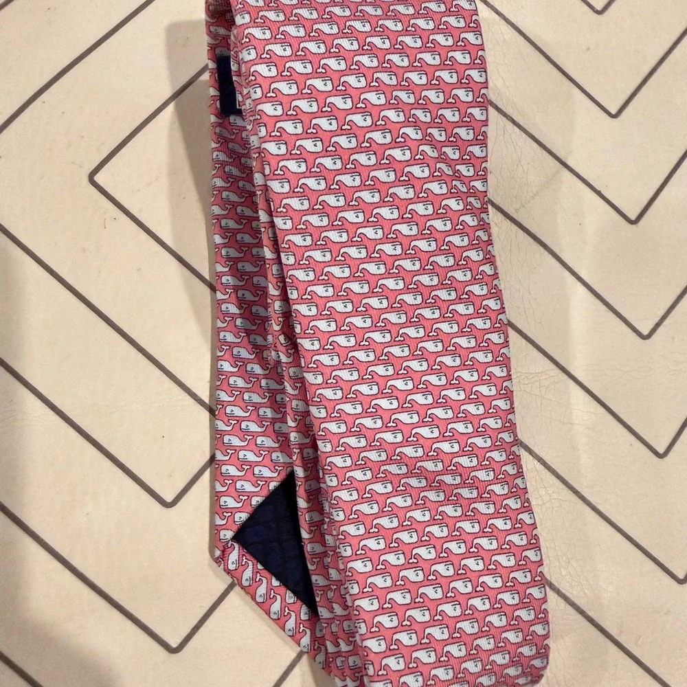 Vineyard Vines Pink Whale Silk Tie